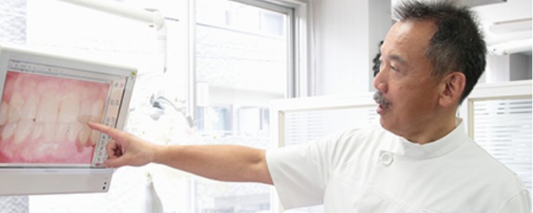 診察、治療は完全予約制。十分な時間を取るから、少ない通院回数で治療可能に